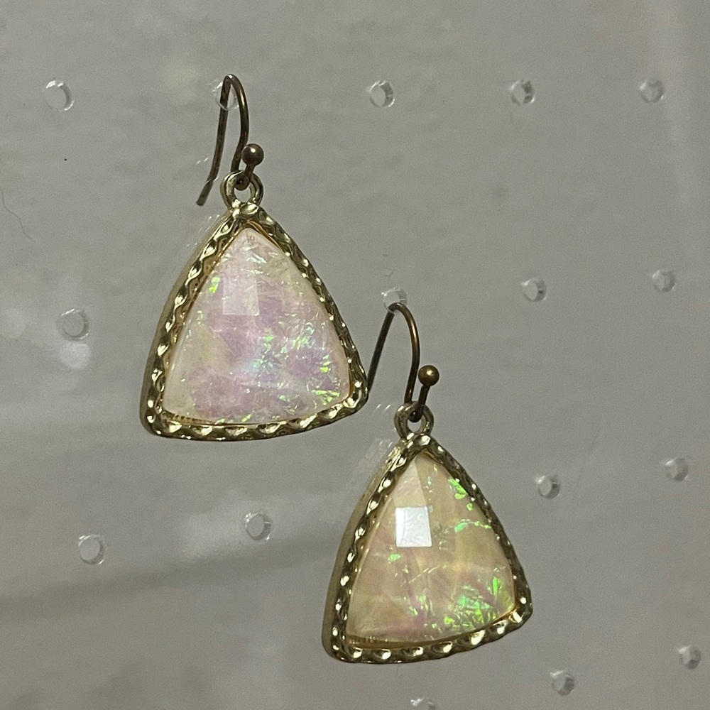 Triangle dangle earrings - Picture 2 of 4